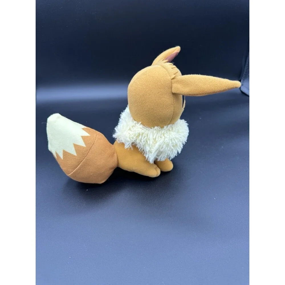 Pokémon Toy Factory Eevee Character Plush 2021 – Sitting – 7” x 8” x 5” – EUC